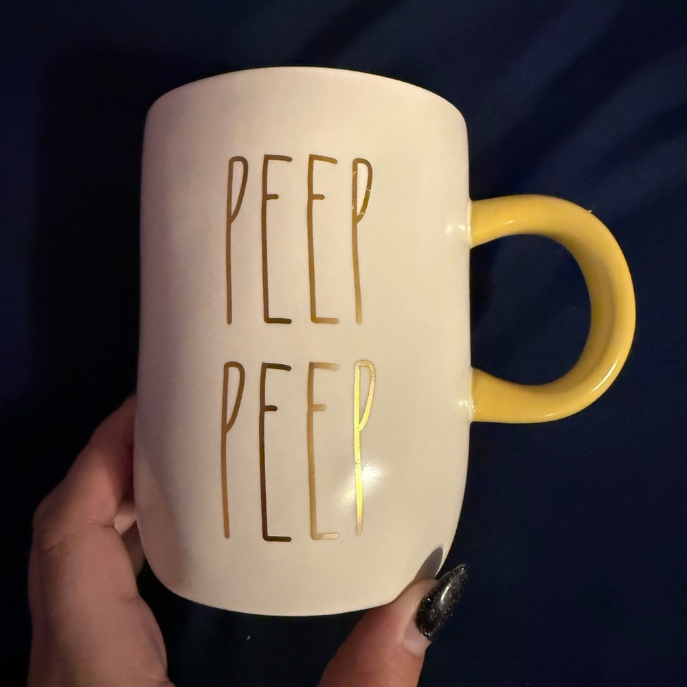 Rae Dunn White And Bright Yellow Handle Peep Peep Mug EUC 4 3/4" Easter Holiday